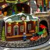 Village de noël animé avec gare, Petit Train et Sapin de Noël Géant en Rotation et Musique à LED