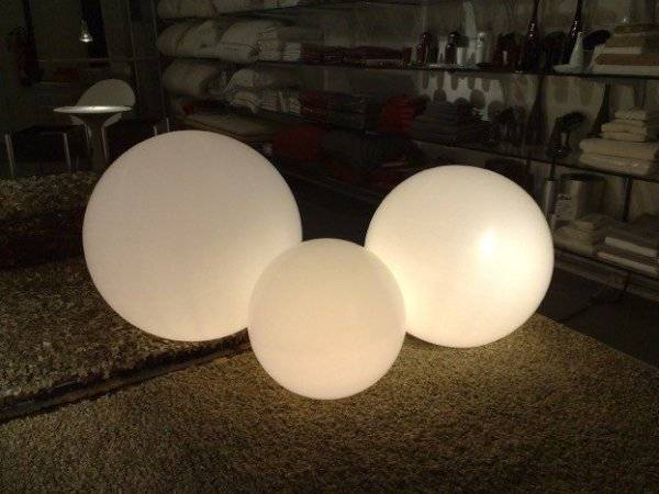 Boule, sphère avec RGB LED lumière 80cm batterie rechargeable